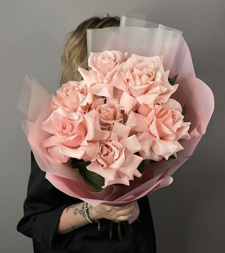 Букет из 7 розовых французских роз
