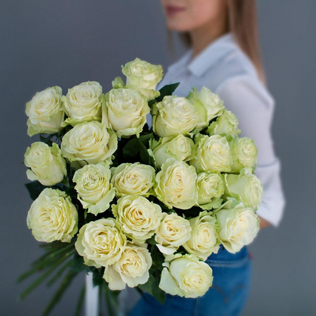 Высокие белые розы 1 метр (25 шт)